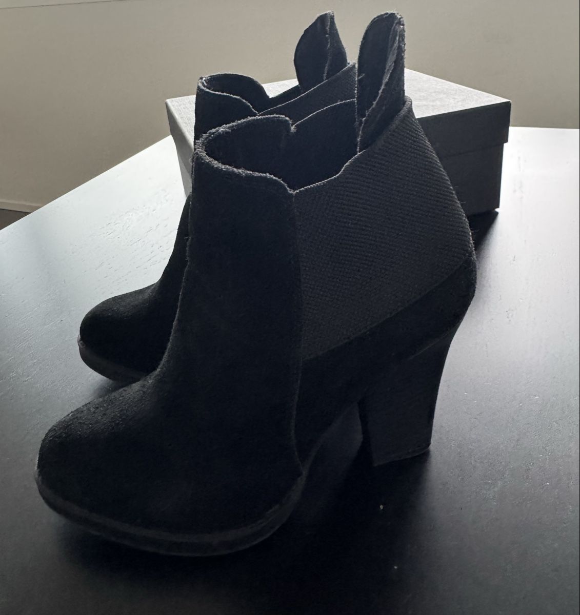 Scarpe da donna: Stiefeletten schwarz Gr. 39 – Usato da Zürich venduto da Jen10 4