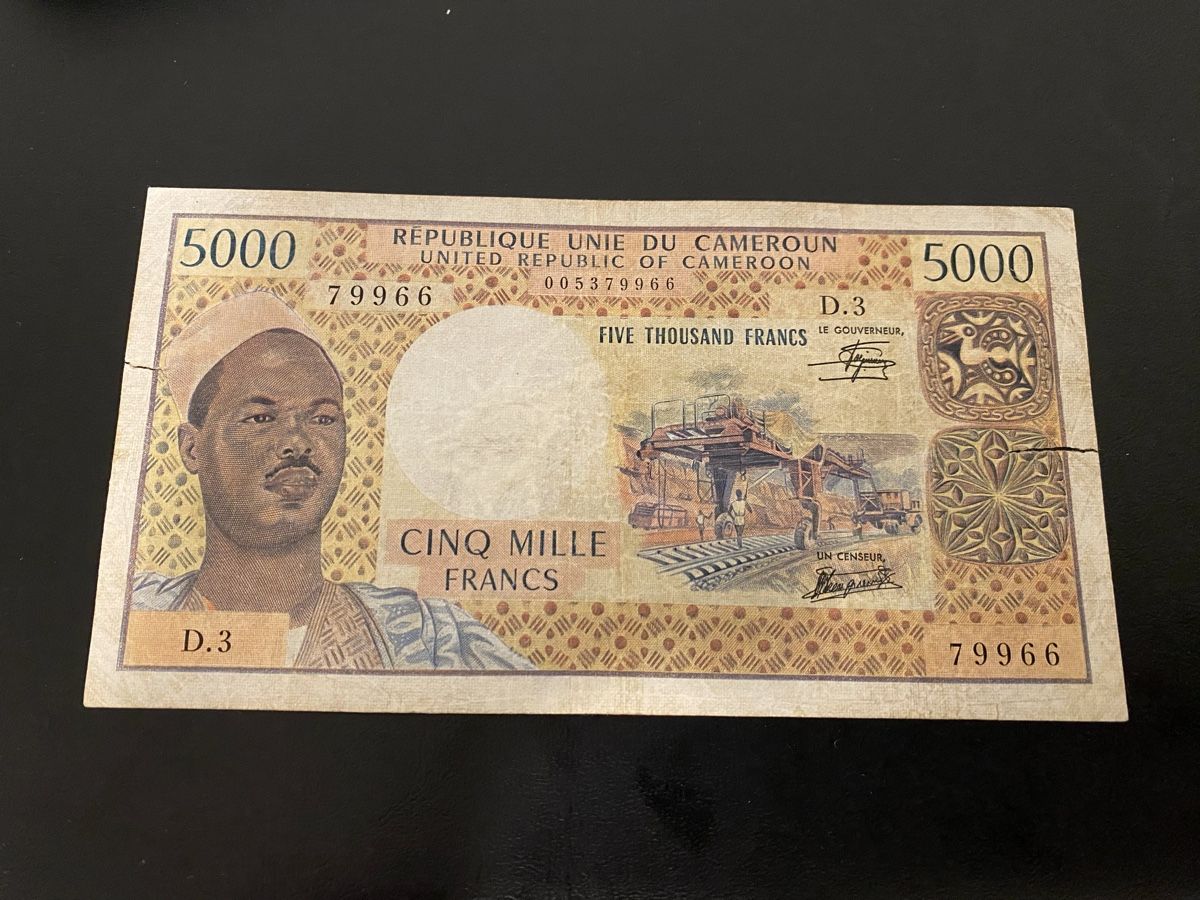 Banconote: Cameroon 5000 Francs 1974 – Usato da Dällikon venduto da Woldbanknoten 1