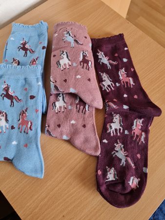 Neue Kindersocken Gr.35/38