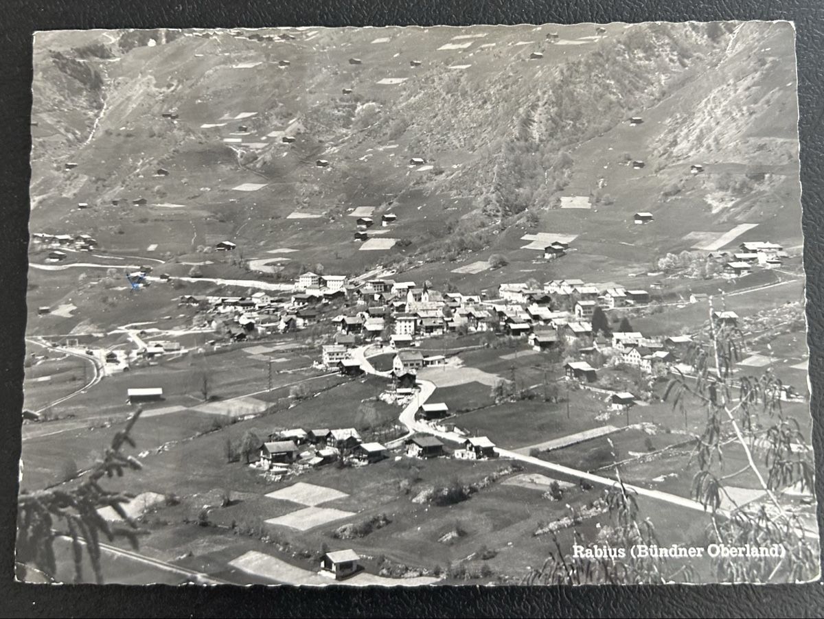 Cartes postales: Luftaufnahme Rabius  – D'occasion à Horw par Tellbub