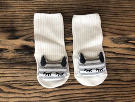 Niedliche Socken Baby Kind Babysocken 0 - 6 Monate XS Katze