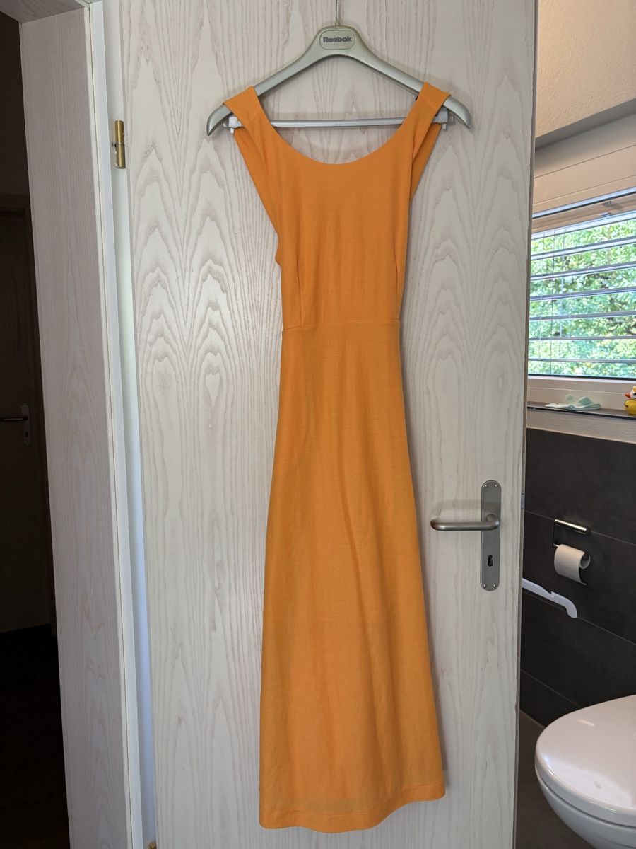 Esprit Kleider: SommerKleid orange Grösse XS Esprit – Defekt aus Dulliken von gab_jdr2