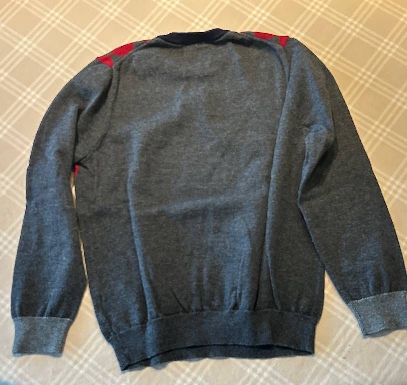 Maglioni & Felpe: Maglione ax 6 anni / 50% lana e cotone – Usato da Tesserete venduto da l_m_n67r 1