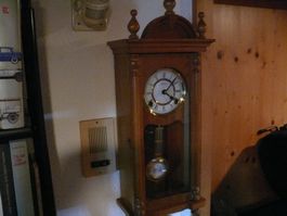 Wanduhr mit 8-Tage Werk