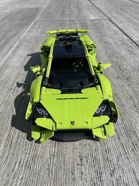 Kit di costruzioni: Lego Lamborghini Huracàn Tecnica – Usato da Delémont venduto da man_5fxt 1