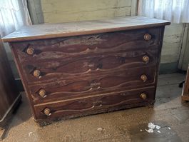 Antike Kommode mit Charme - Vintage - für Liebhaber