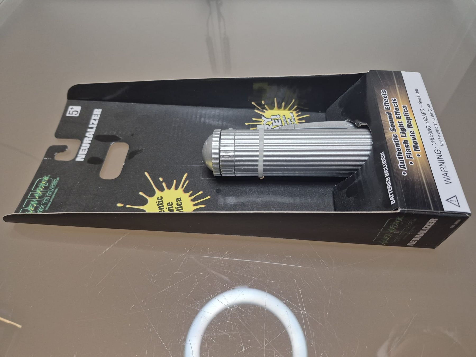 Spielzeuge: Men In Black Neuralyzer / Neuralisator 2 Stück – Gebraucht aus Emmenbrücke von  1