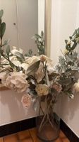 Winterdeko: Elegantes Kunstblumenarrangement