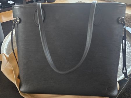 LOUIS VUITTON NEVERFUL MM Epi Black