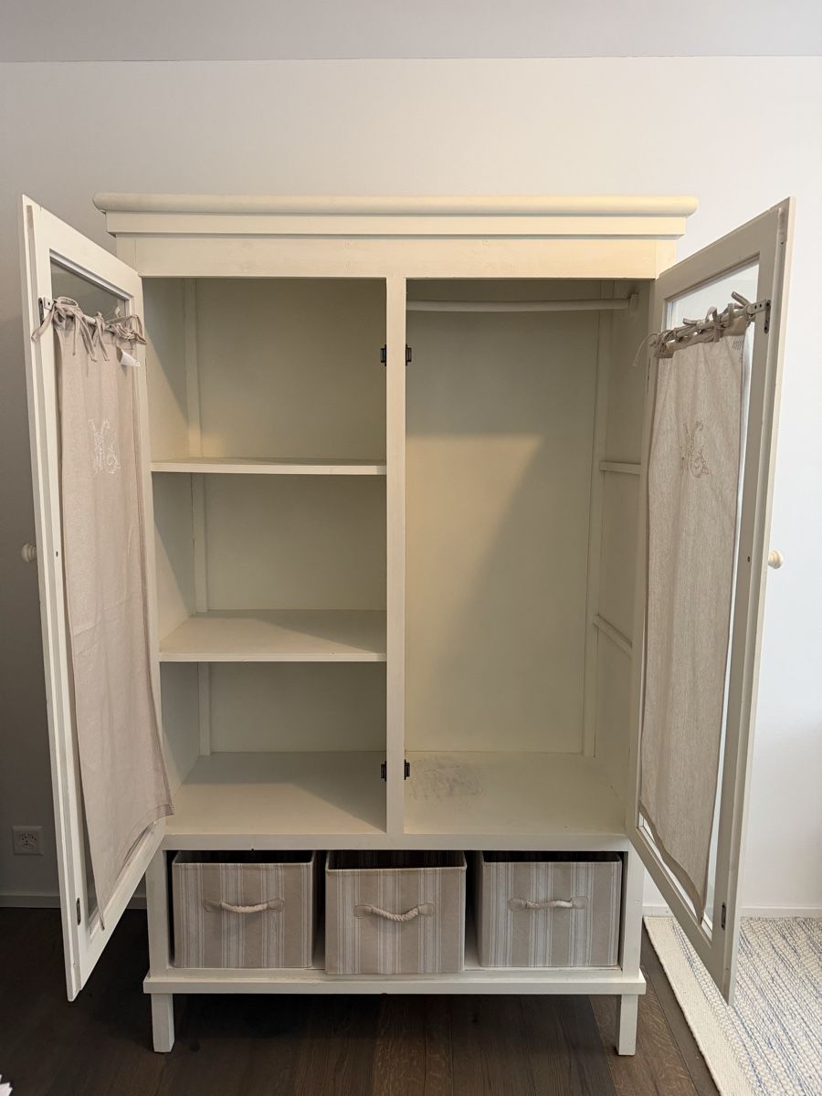 Armoires: Shabby Chic Wardrobe – D'occasion à Zürich par hol_p5sj 2