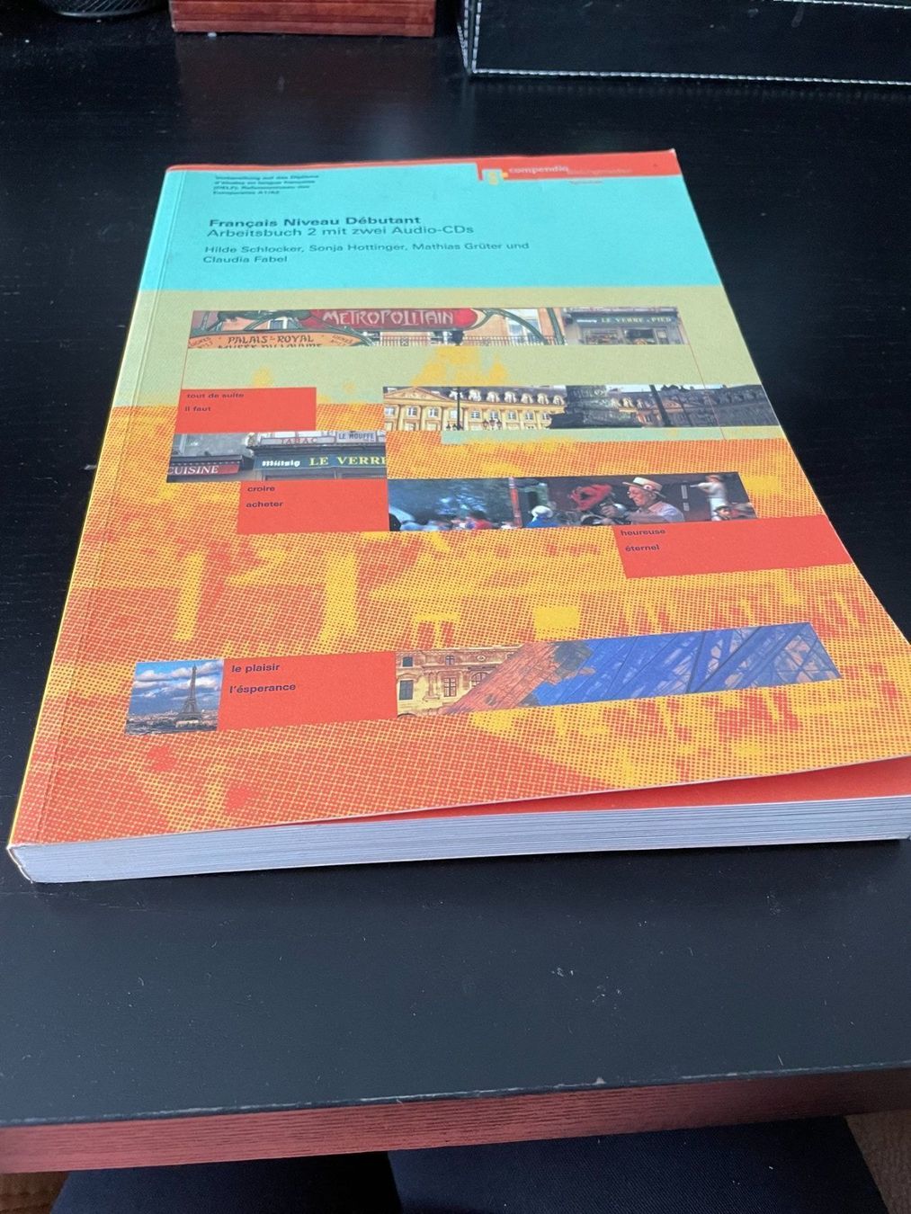 Libri: Francais Niveau Debutant - Arbeitsbuch 2 – Usato da Hombrechtikon venduto da Uptowns 1