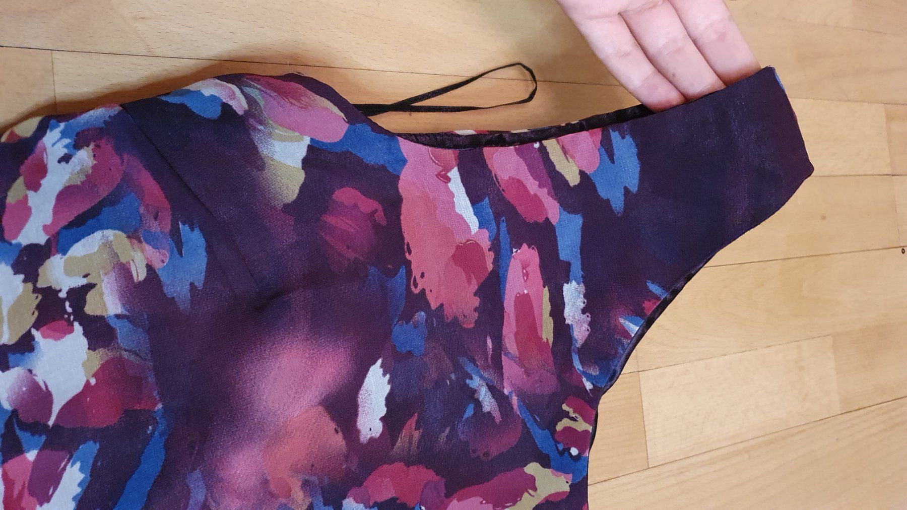 Robes: 🌺Kleid Größe 38-40 🌺 – D'occasion à Wald ZH par CapLux 2