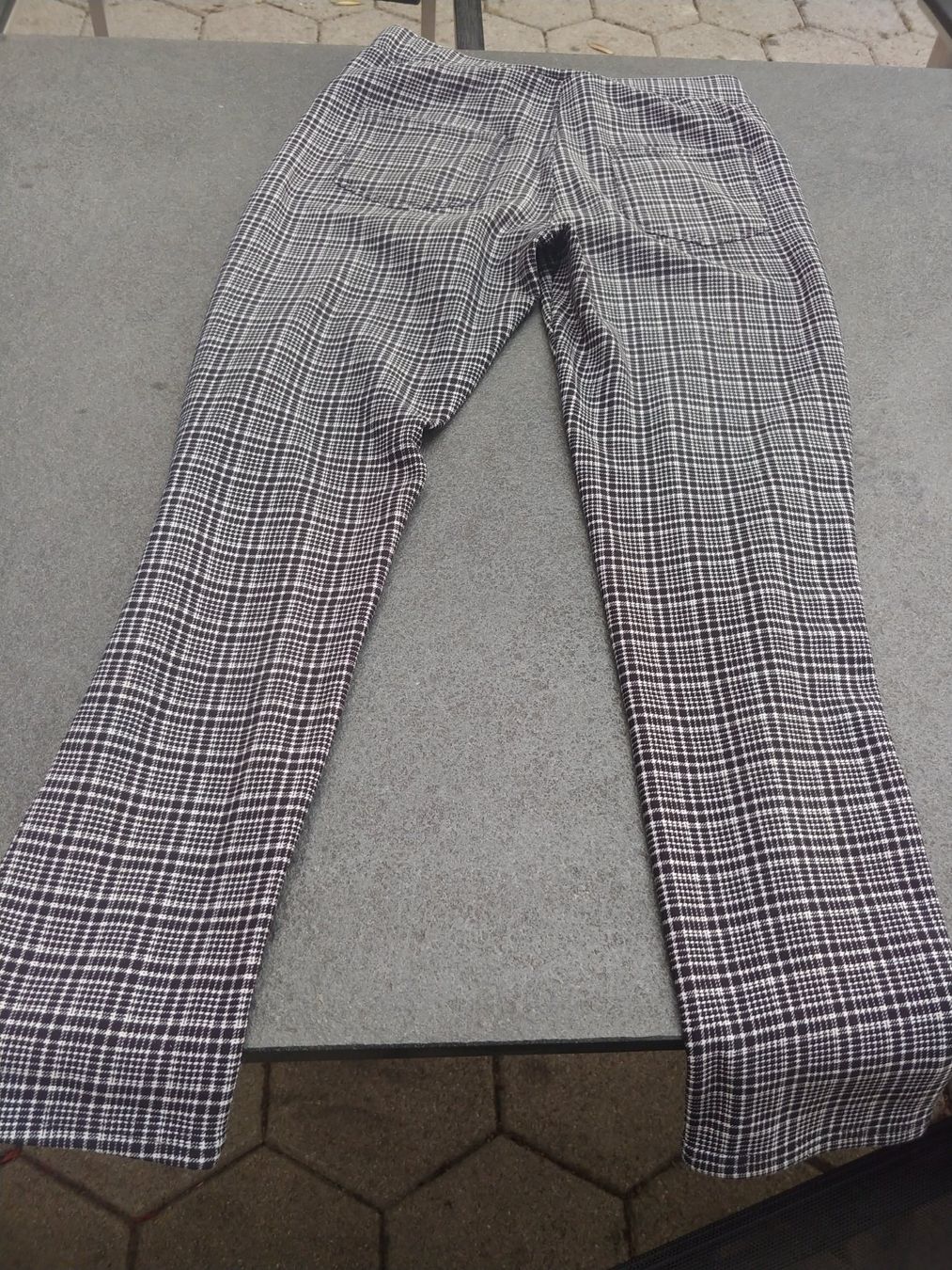 Pantaloni: Elegante Hosen mit Karomuster, Gr. 36 – Usato da Bäriswil BE venduto da Rezz 1
