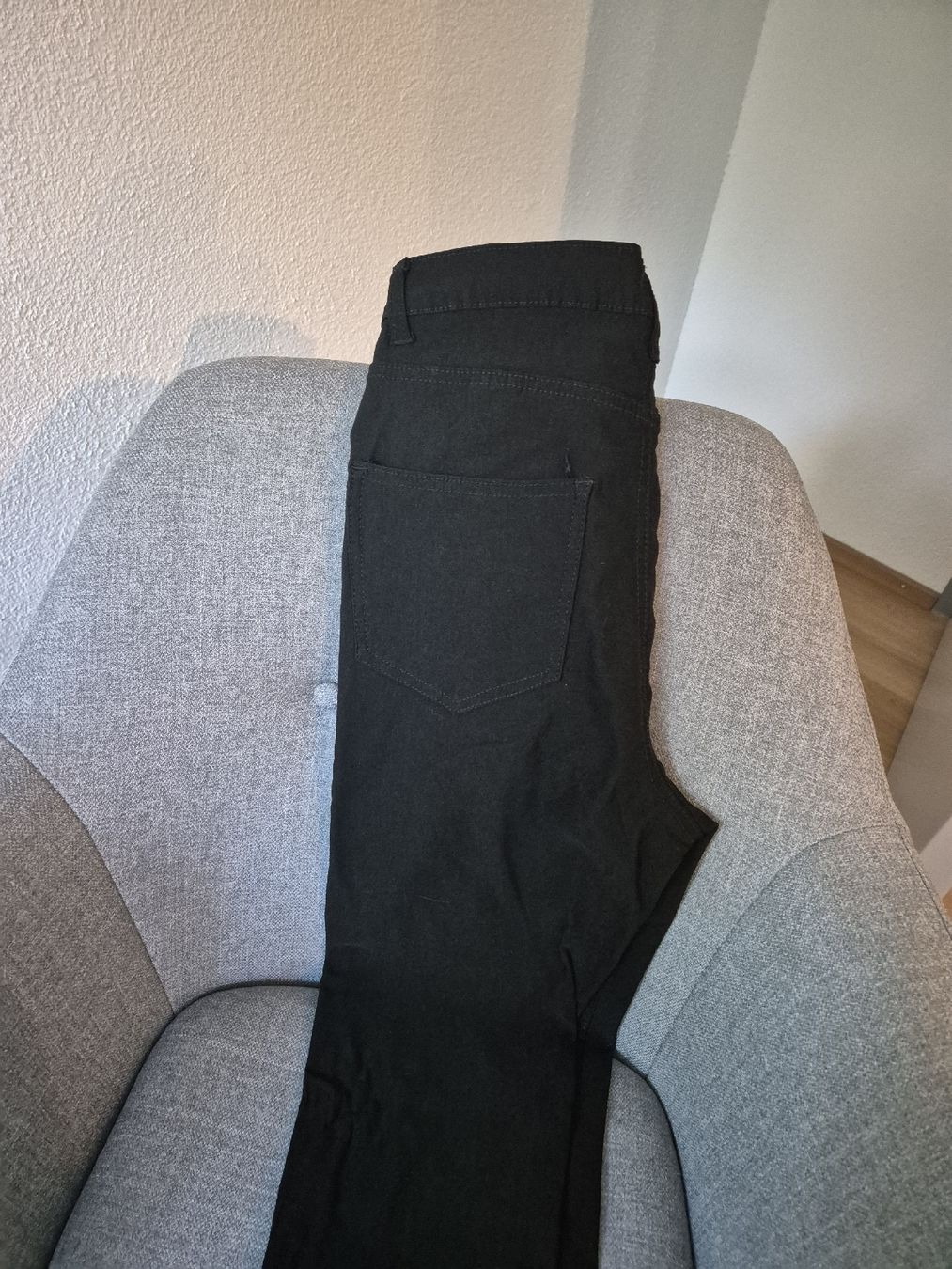 Jeans: Schlanke, schwarze Damen Hose. grösse 38 – Neu (gemäss Beschreibung) aus Zürich von mit_jz2x 5