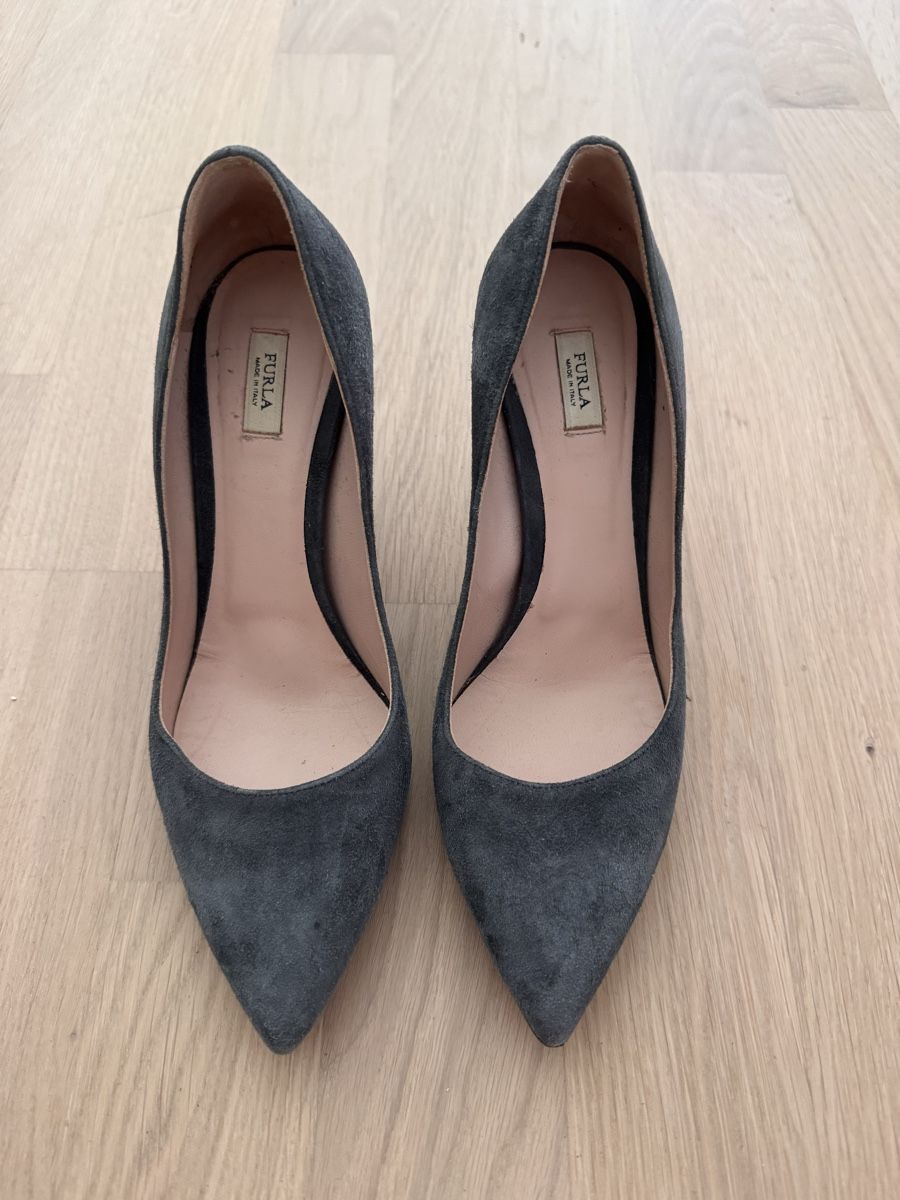 Furla Scarpe da donna: Furla Pumps Size 36 1/2 grey sued – Usato da Dübendorf venduto da ClaraS. 5