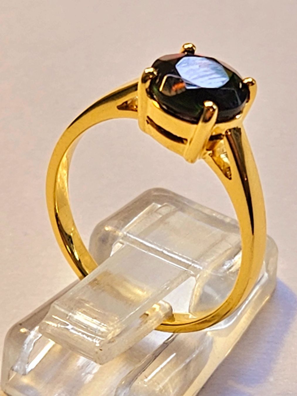 Anelli: Goldring mit tiefrotem Edelstein – Nuovo e nell'imballaggio originale da Zürich venduto da adriben 4