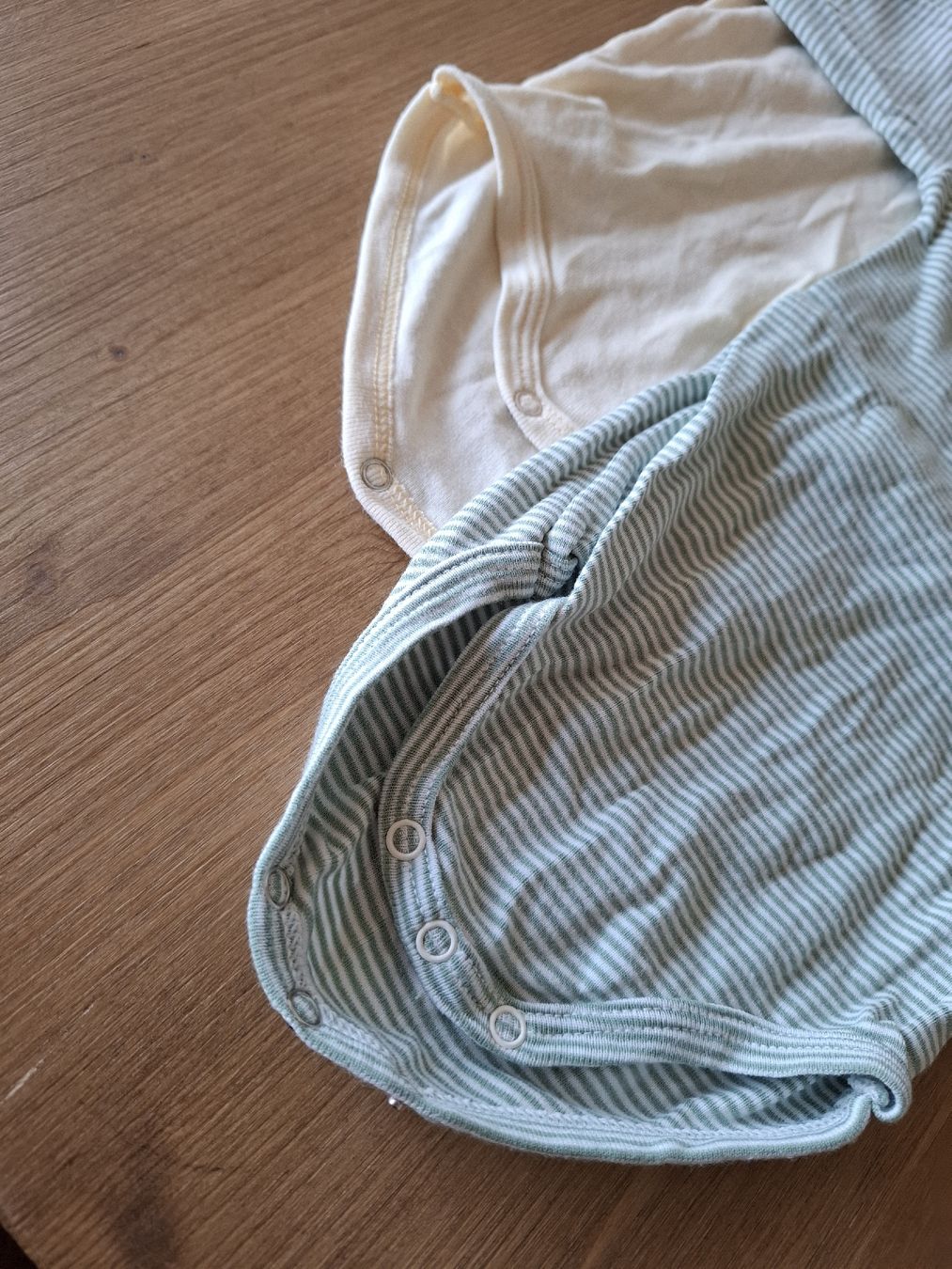 Petit Bateau Sous-vêtements: 2 body Petit Bateau 12m – Neuf (Voir description) à Genthod par daf_odill 3