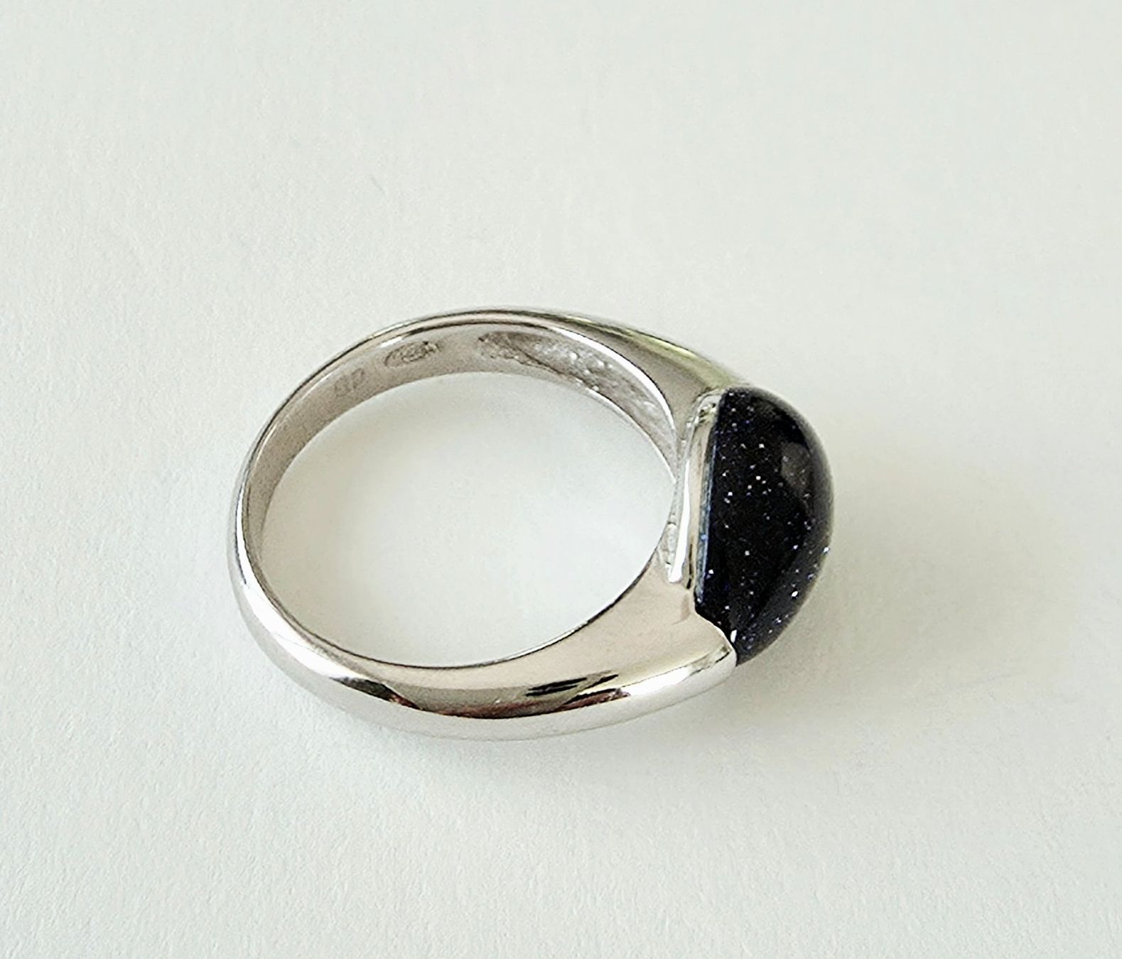 Anelli: Silberring 925  mit Blaufluss-Stein, modern & edel - Neu – Nuovo e nell'imballaggio originale da Uetikon am See venduto da Coralreef 5