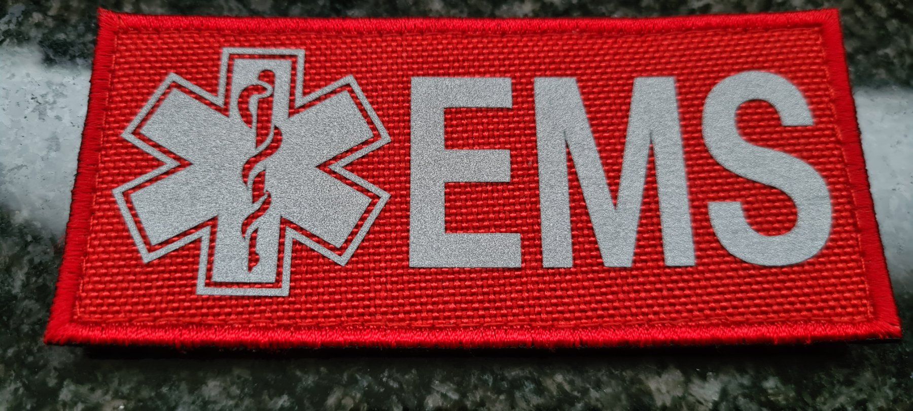 Toppe: MEDICAL "EMS" Patch - Rot mit Klettband - Reflektierend – Nuovo (secondo la descrizione) da Brüttisellen venduto da Sealauncher2814