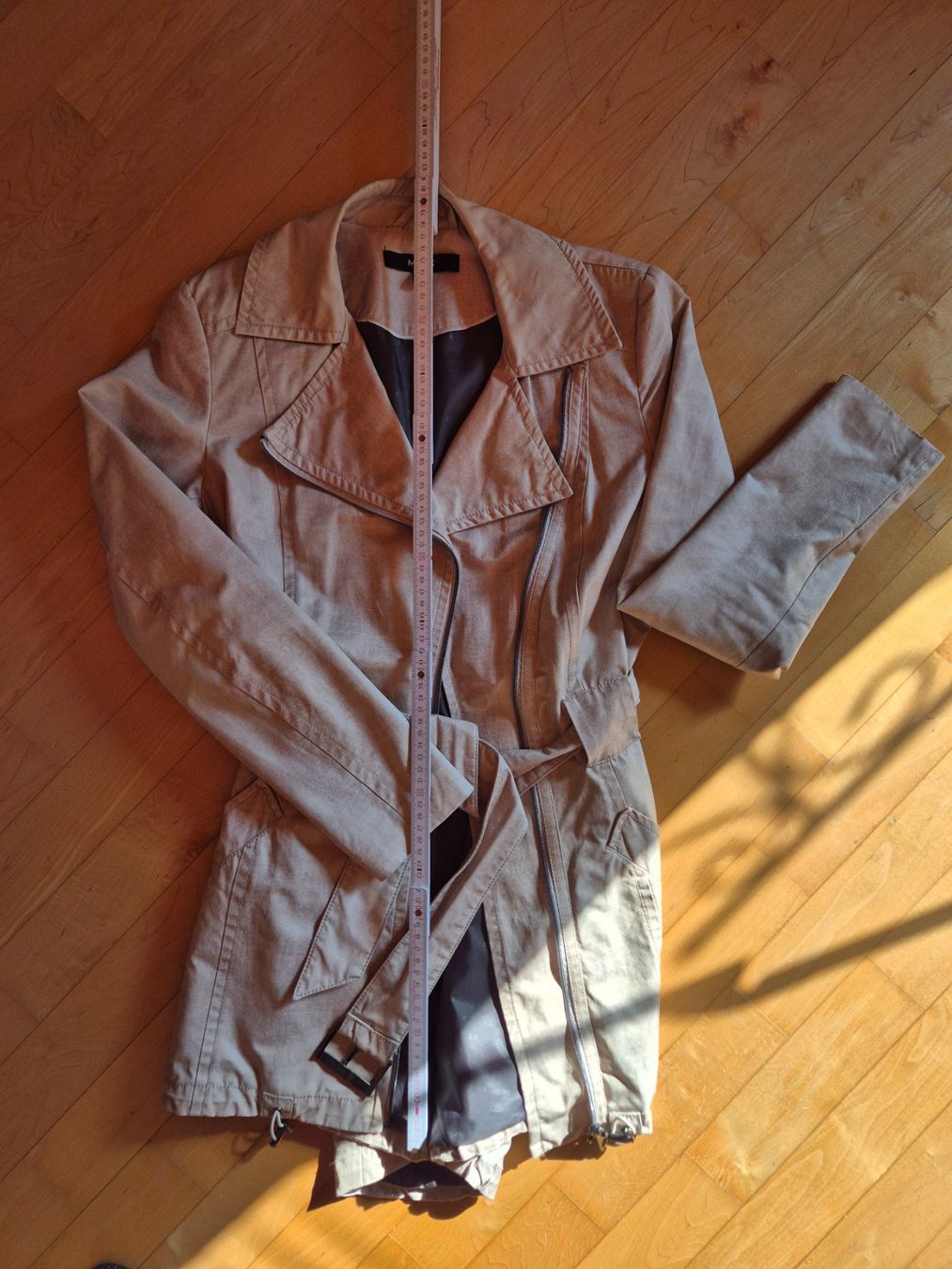 Giacche: Schöne Übergangsjacke – Usato da Walenstadt venduto da grischalounge1 3