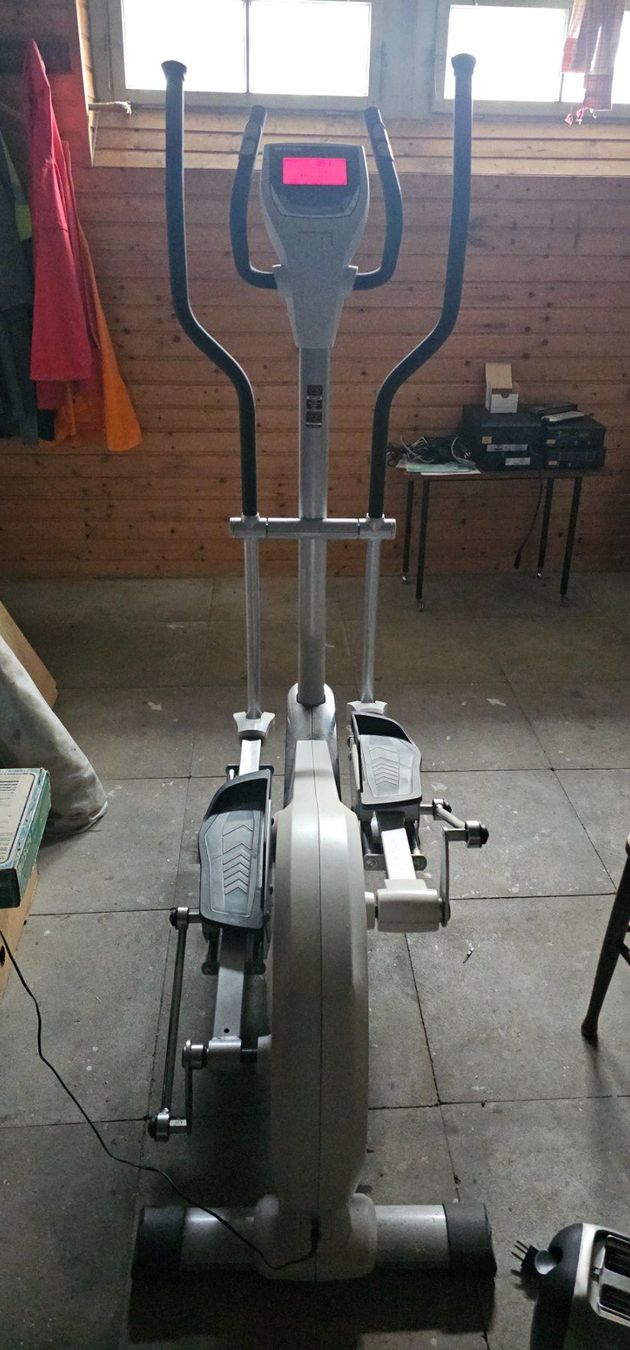 Kettler Hometrainer: Bleiben Sie fit mit einem Cross-Trainer – Usato da Basel venduto da Hindlingen