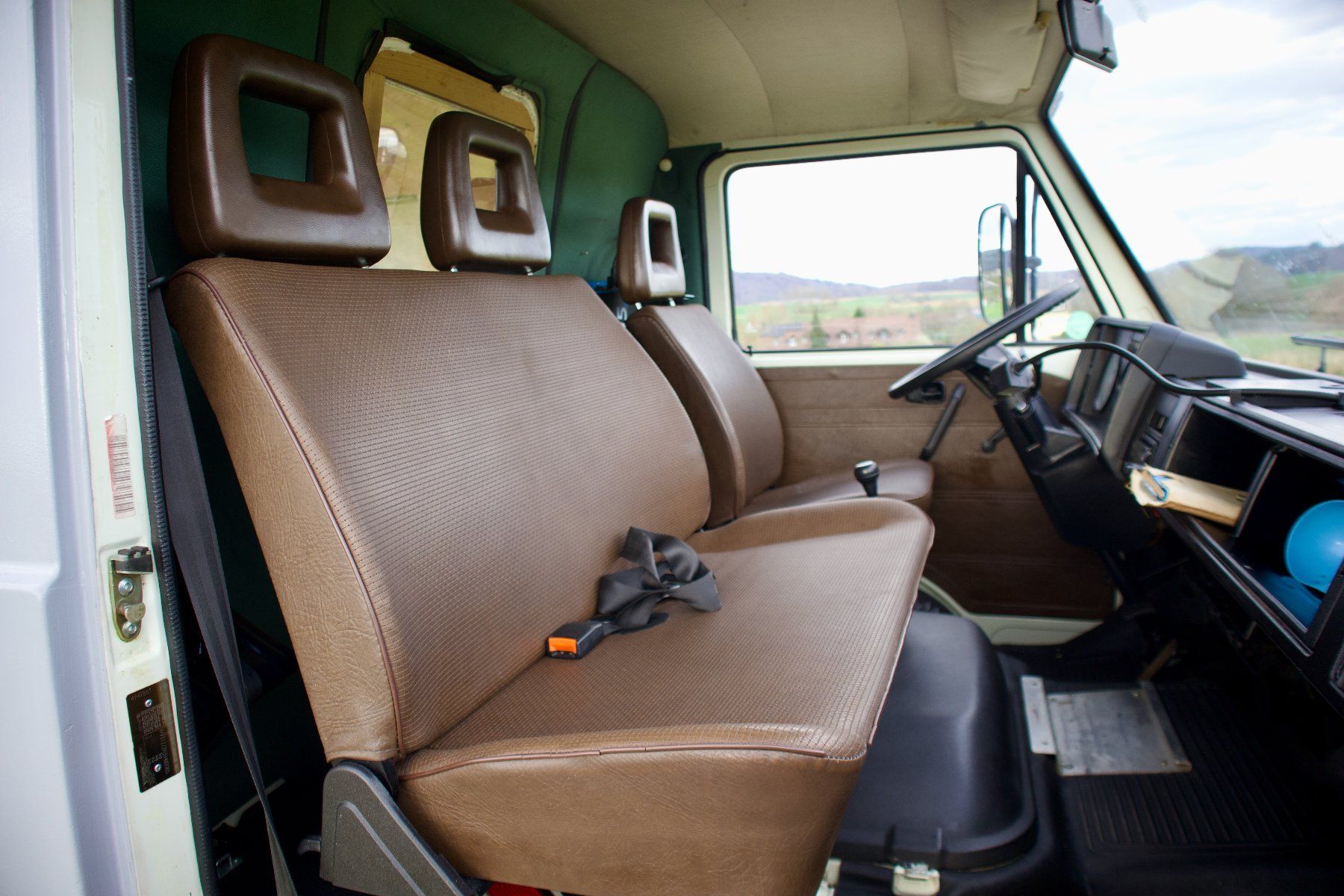 VW Camping Fahrzeuge: VW LT 45 aus 2. Hand mit 34'000km – Gebraucht aus Guntershausen von brianstark 4
