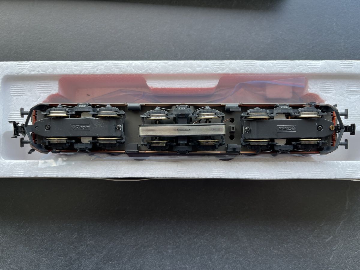 Roco Trains électriques: Roco Elektrolokomotive Re 6/6 SBB AC mit ESU digital Decoder – D'occasion à Zürich par Lobos97 2