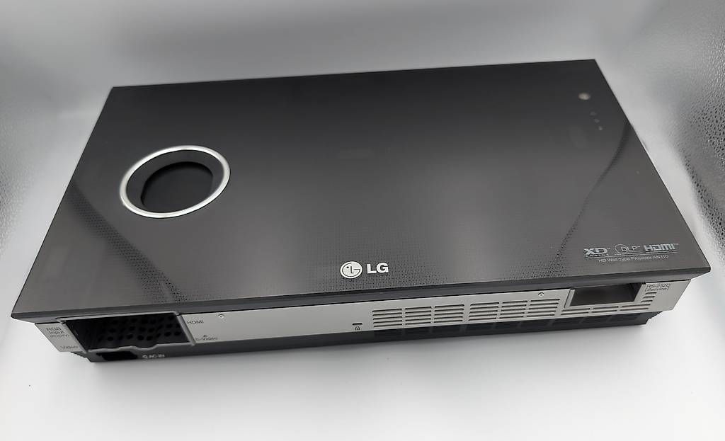 LG Videoprojektoren: Vidéo-projecteur LG AN-110 – Gebraucht aus Torny le Grand von cla_w6np 7