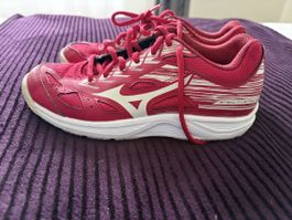 Mizuno Stealth Star, chaussures de sport, pointure 35