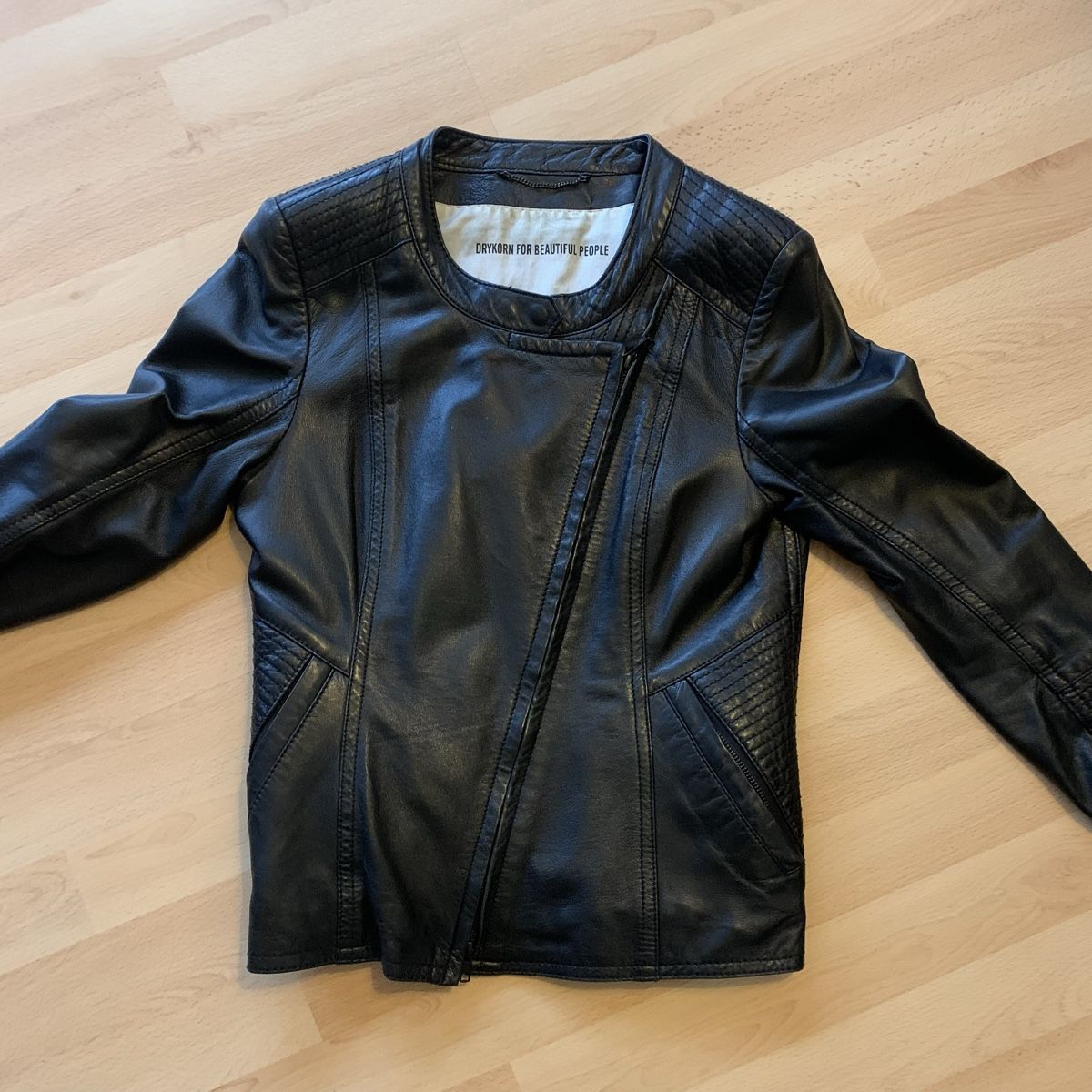 Drykorn Giacche: DRYKORN Lederjacke – Usato da Zürich venduto da lue_lie 6