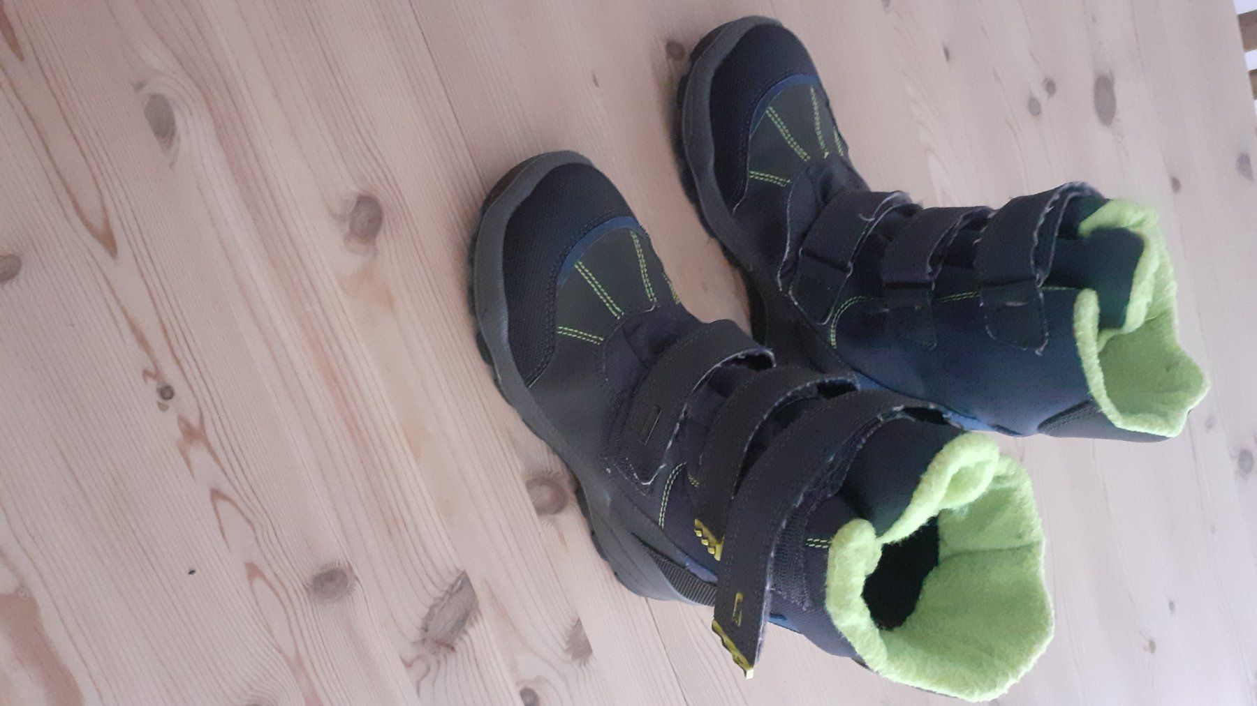 Scarpe per ragazzi: Winterschuhe Gr. 35 – Usato da Chur venduto da Blackbook 2