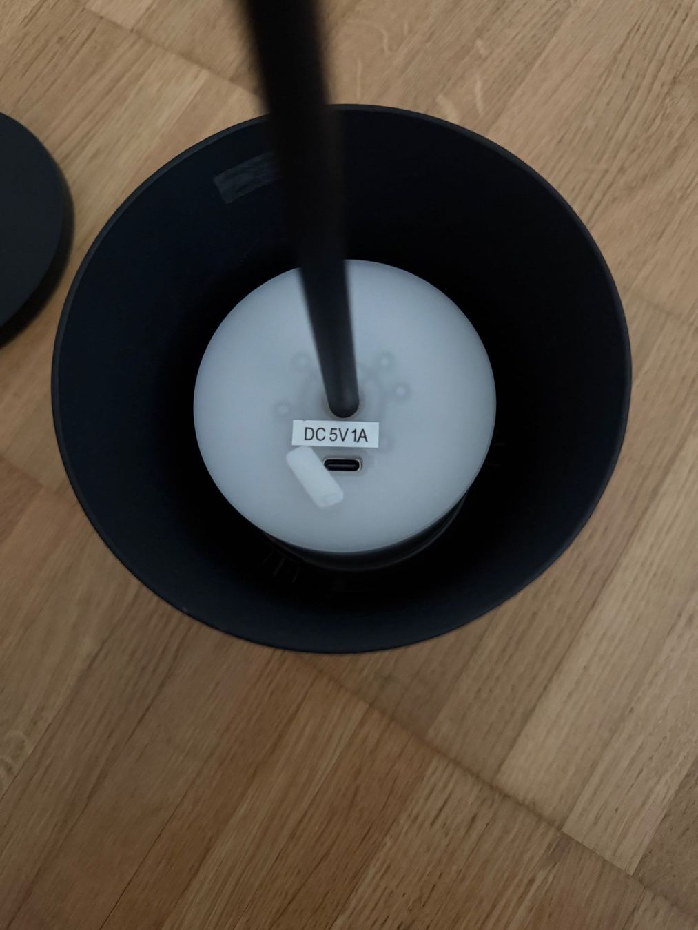 Lampade: Kabellose Tischlampe – Nuovo (secondo la descrizione) da Zug venduto da dato.00 3