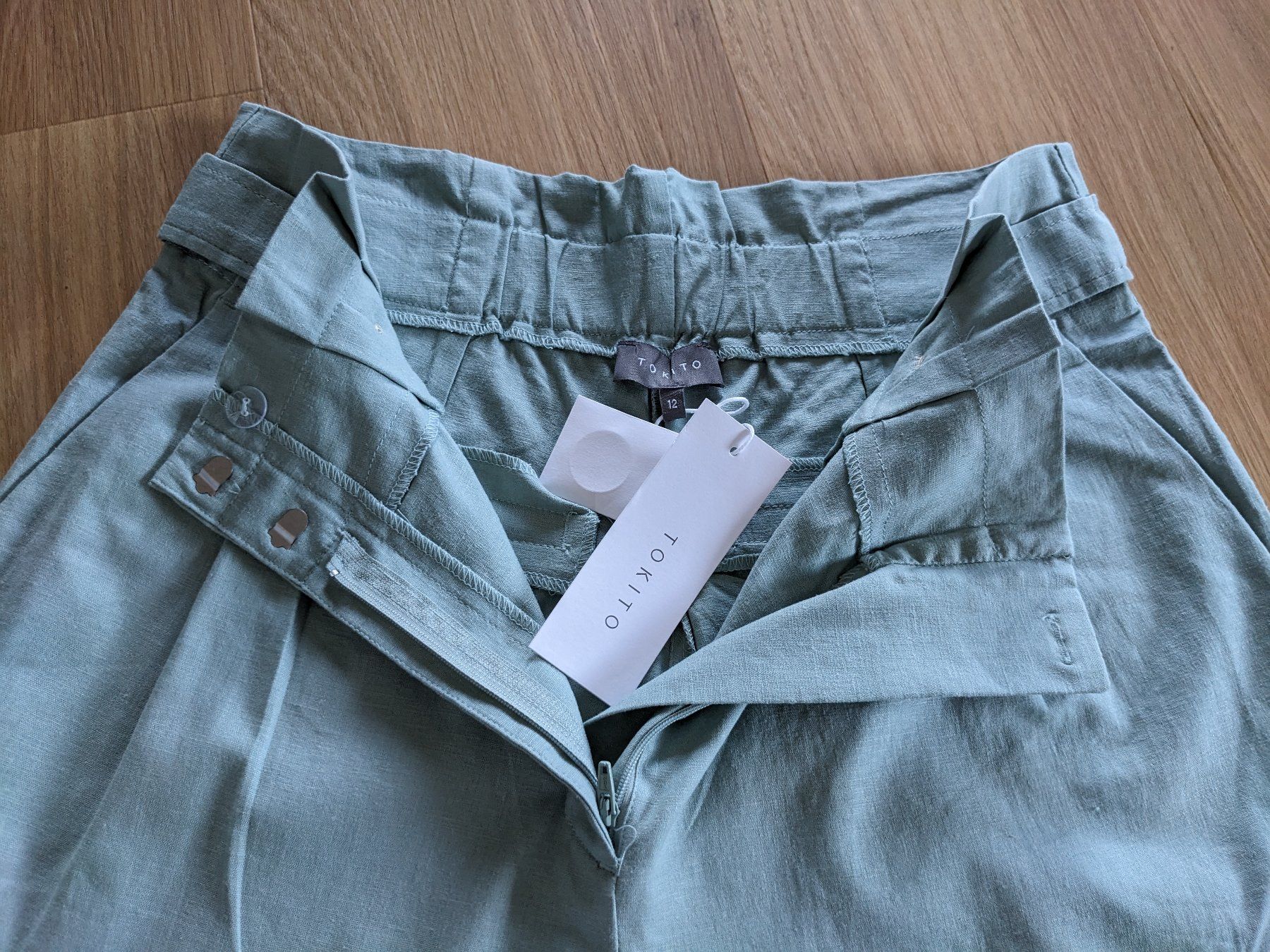 Pantalons: Tokito Leinenhose Gr. M – Neuf avec emballage d'origine à Lengnau AG par Nathi88 1