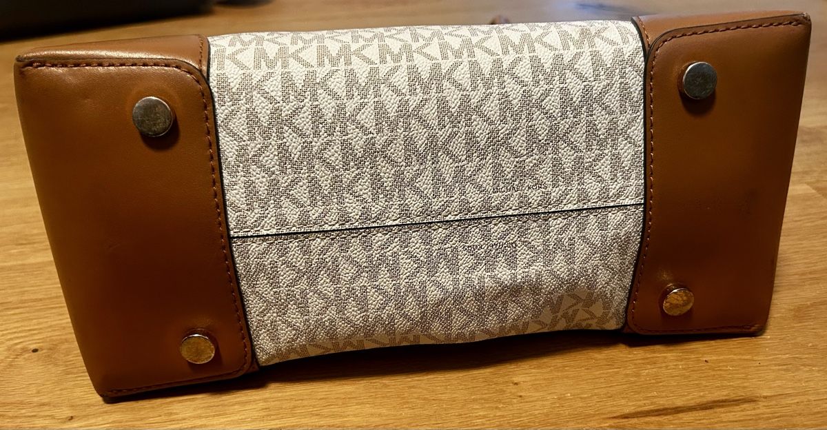 Michael Kors Borse: Original Michael Kors Handtasche – Nuovo (secondo la descrizione) da Boswil venduto da sawh18 1