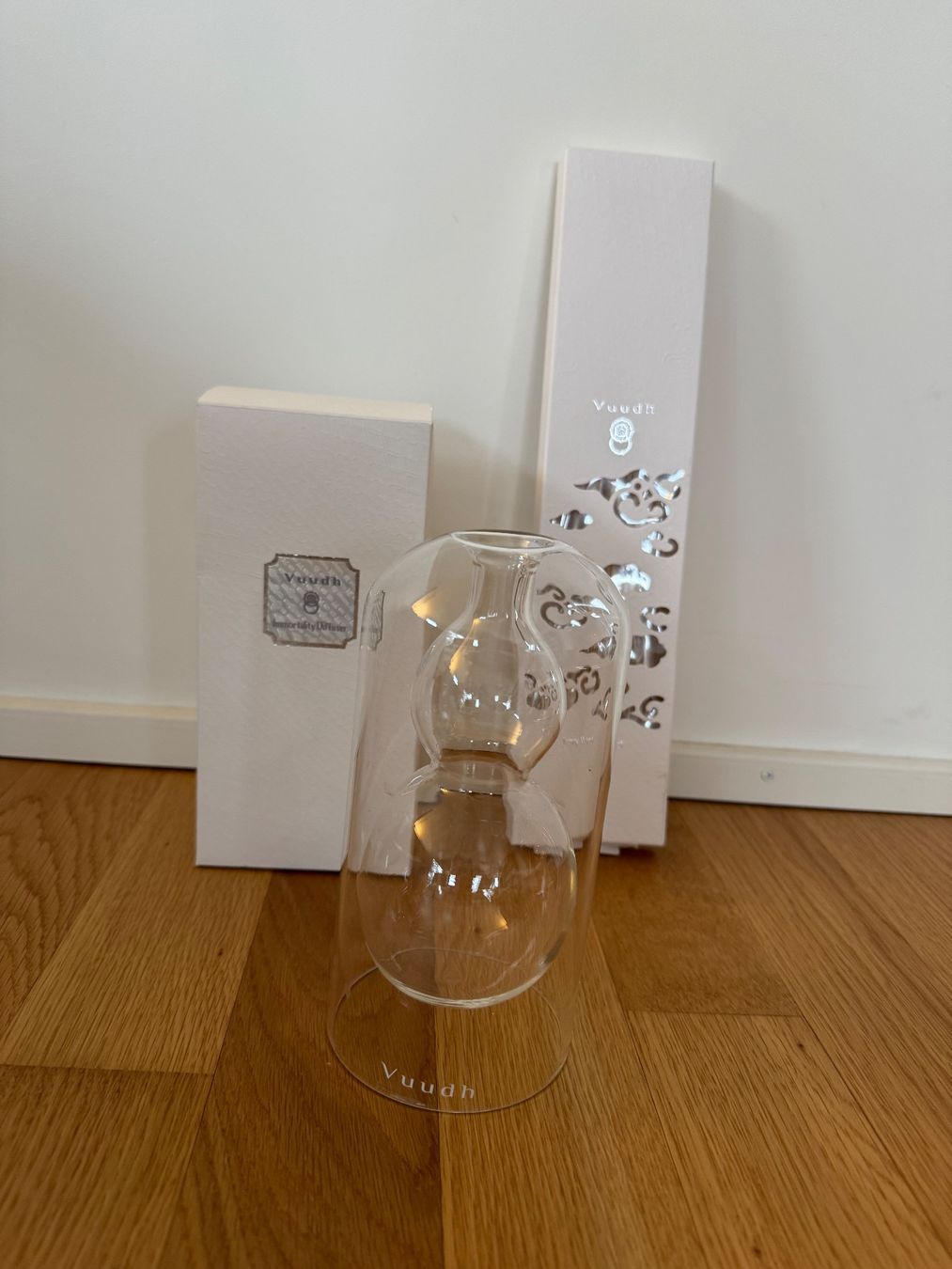 Diffusori di oli essenziali: Vuudh Duft Diffuser (gross) inkl. Stäbchen – Nuovo e nell'imballaggio originale da Zürich venduto da wtpooh
