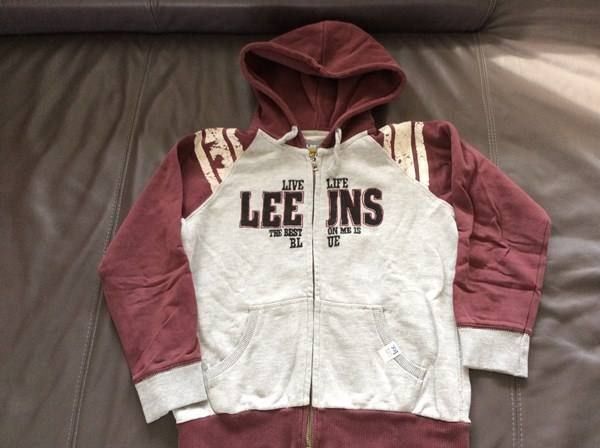 Lee Jacken & Mäntel: Sweatjacke Lee – Gebraucht aus Horw von Benny017