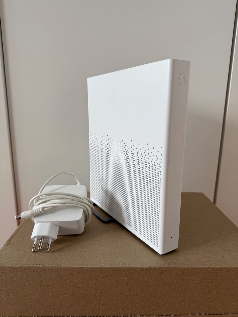 Swisscom Modems & Routeurs: Swisscom Internet Box 4 – D'occasion à Wilen b. Wollerau par Tak3