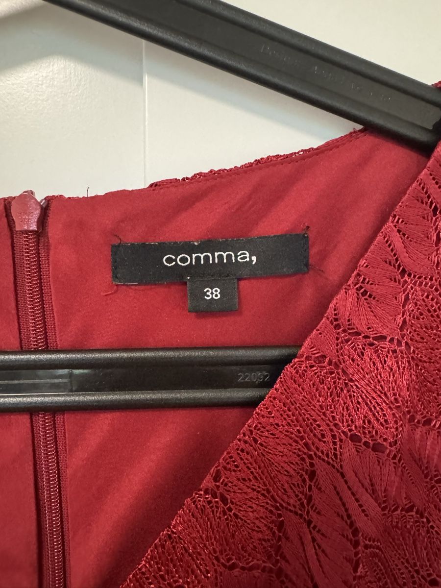 Comma Vestiti: Rotes elegantes Kleid Gr. 38, Marke comma  – Usato da Winterthur venduto da zllop 1