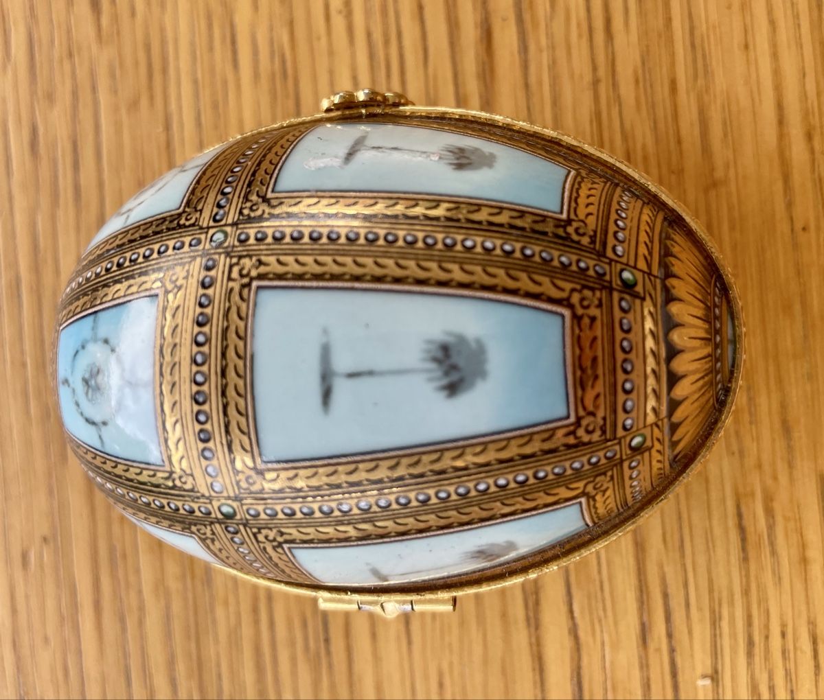 Tutte le decorazioni: Boite en porcelaine – Usato da Chavannes-Renens venduto da Gr33
