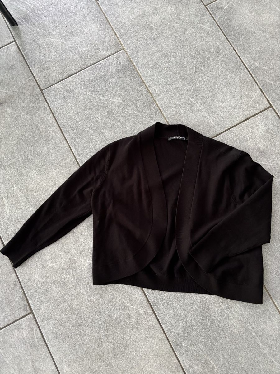 Bolero: Schwarzer Bolero Betty Barcley – Nuovo (secondo la descrizione) da Busswil BE venduto da Hamdulilla