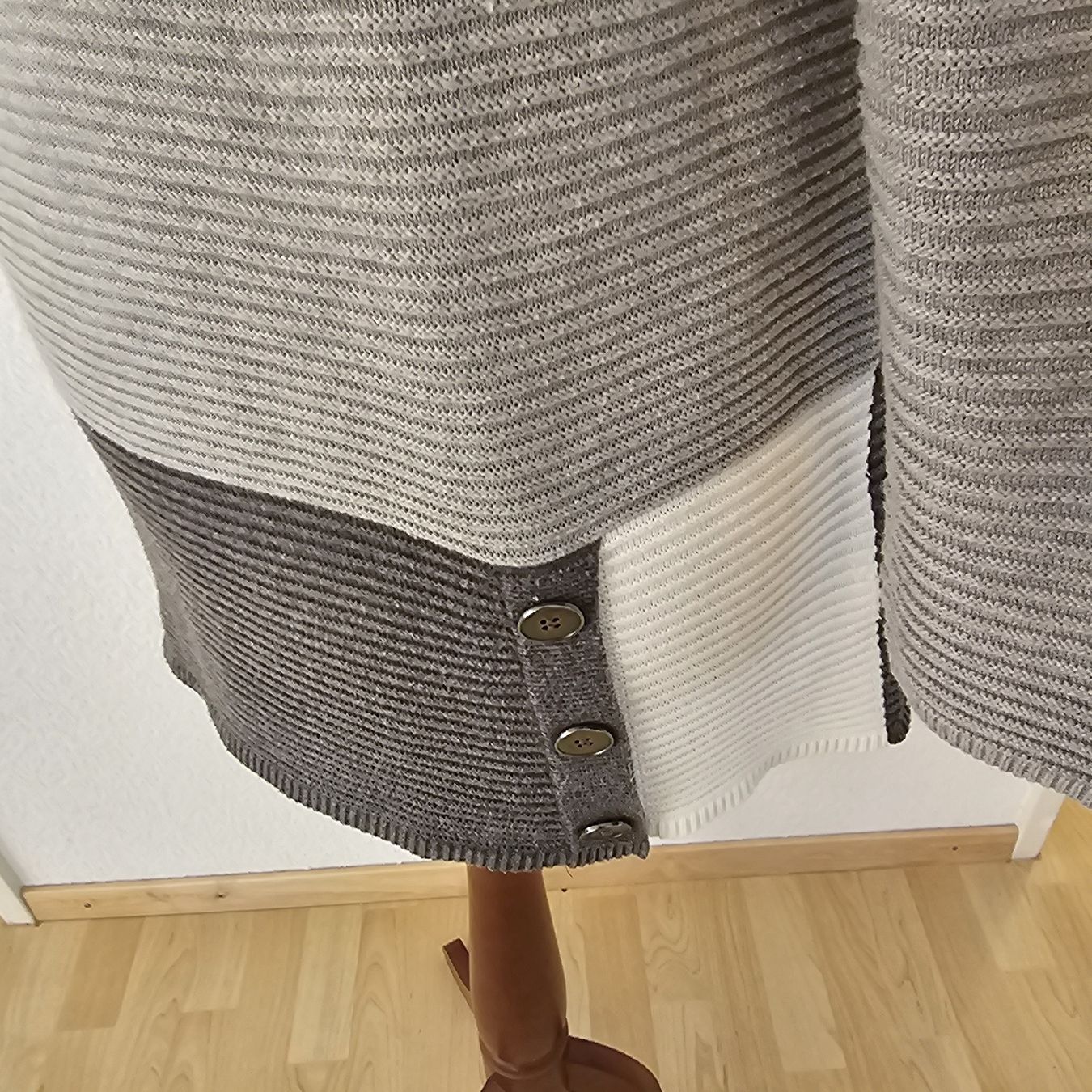 Maglioni & Felpe: Boutique wunderschöner pulli mit glitzer gr 44 bis 46Endet – Nuovo (secondo la descrizione) da wolfhalden venduto da 46464646 3