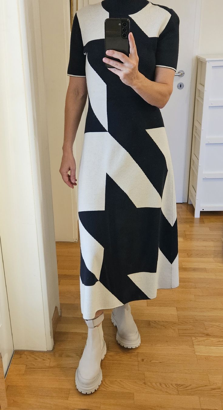 Hugo Boss Kleider: Cooles Boss Kleid XS/S – Neu (gemäss Beschreibung) aus Regensdorf von bus_dn2t