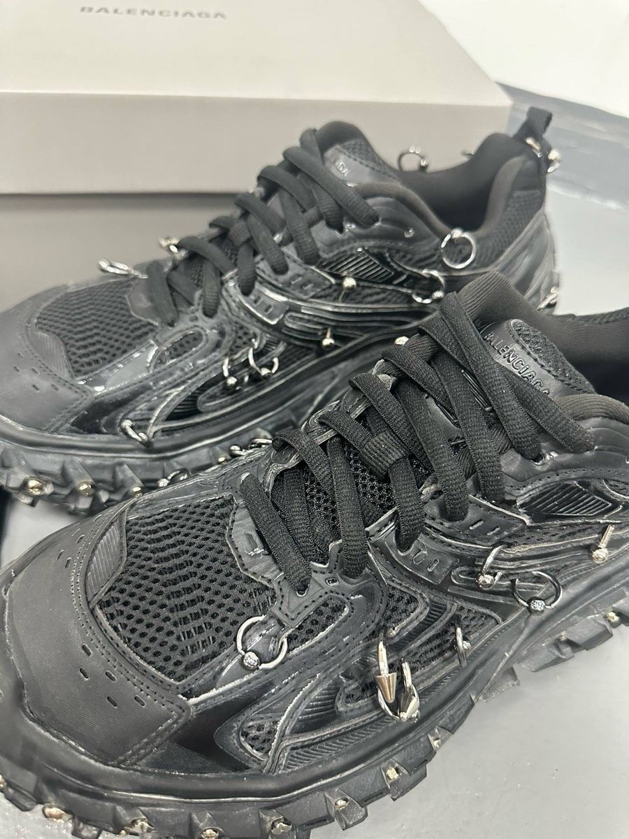 Balenciaga Herrenschuhe: Balenciaga defender piercing size 45 – Gebraucht aus Köniz von usernoname 1