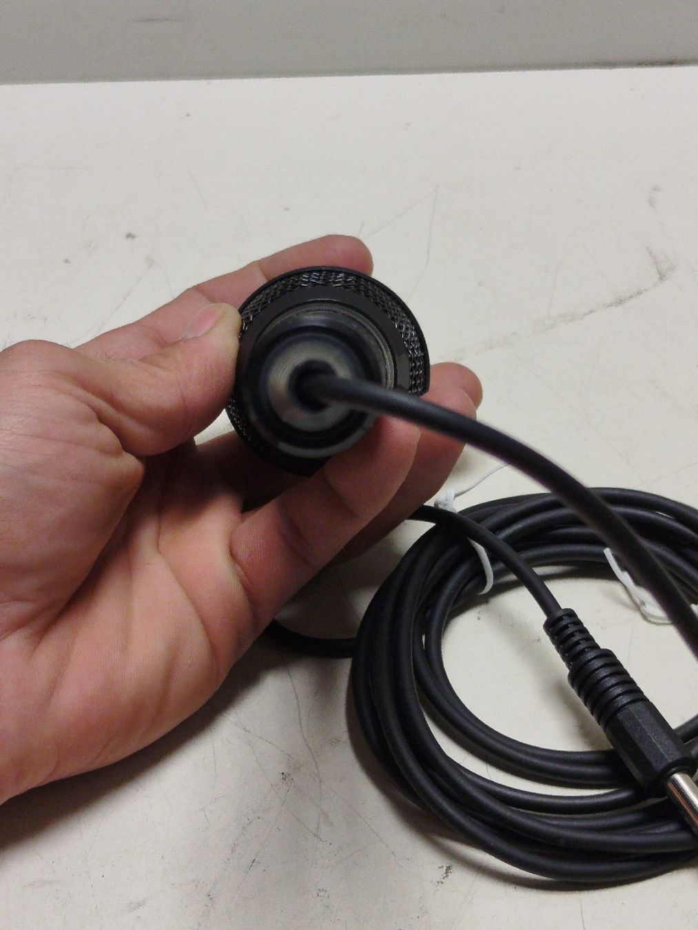 Microfoni: Dynamisches Mikrofon mit Kabel (em70) – Usato da Künten venduto da Schnaepplihuus 3