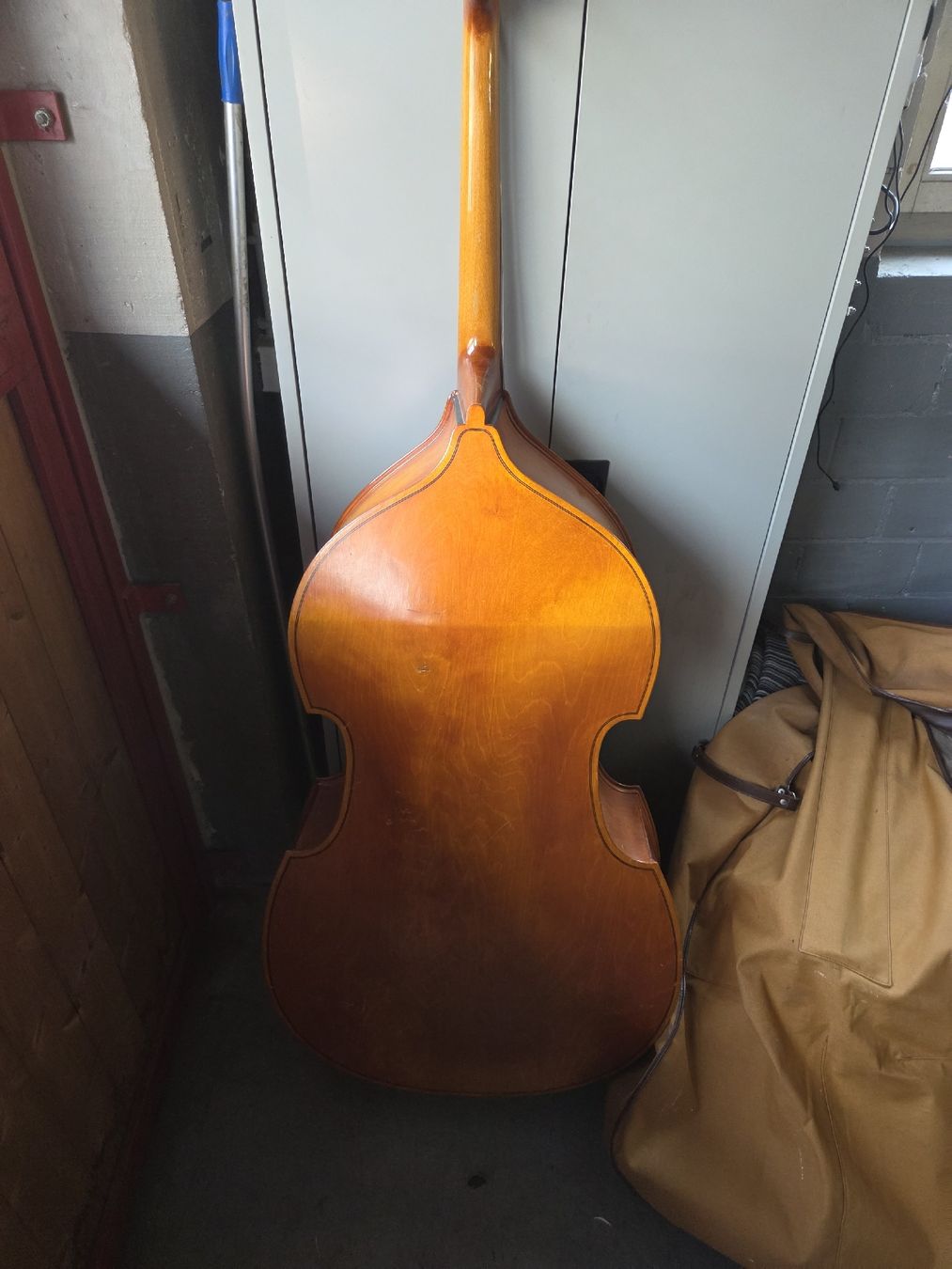 Musikinstrumente: Kontrabass mit Tasche, beschädigt – Defekt aus Oberhasli von General-Dealer 6