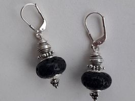 Silber Ohrhänger mit Lavastein