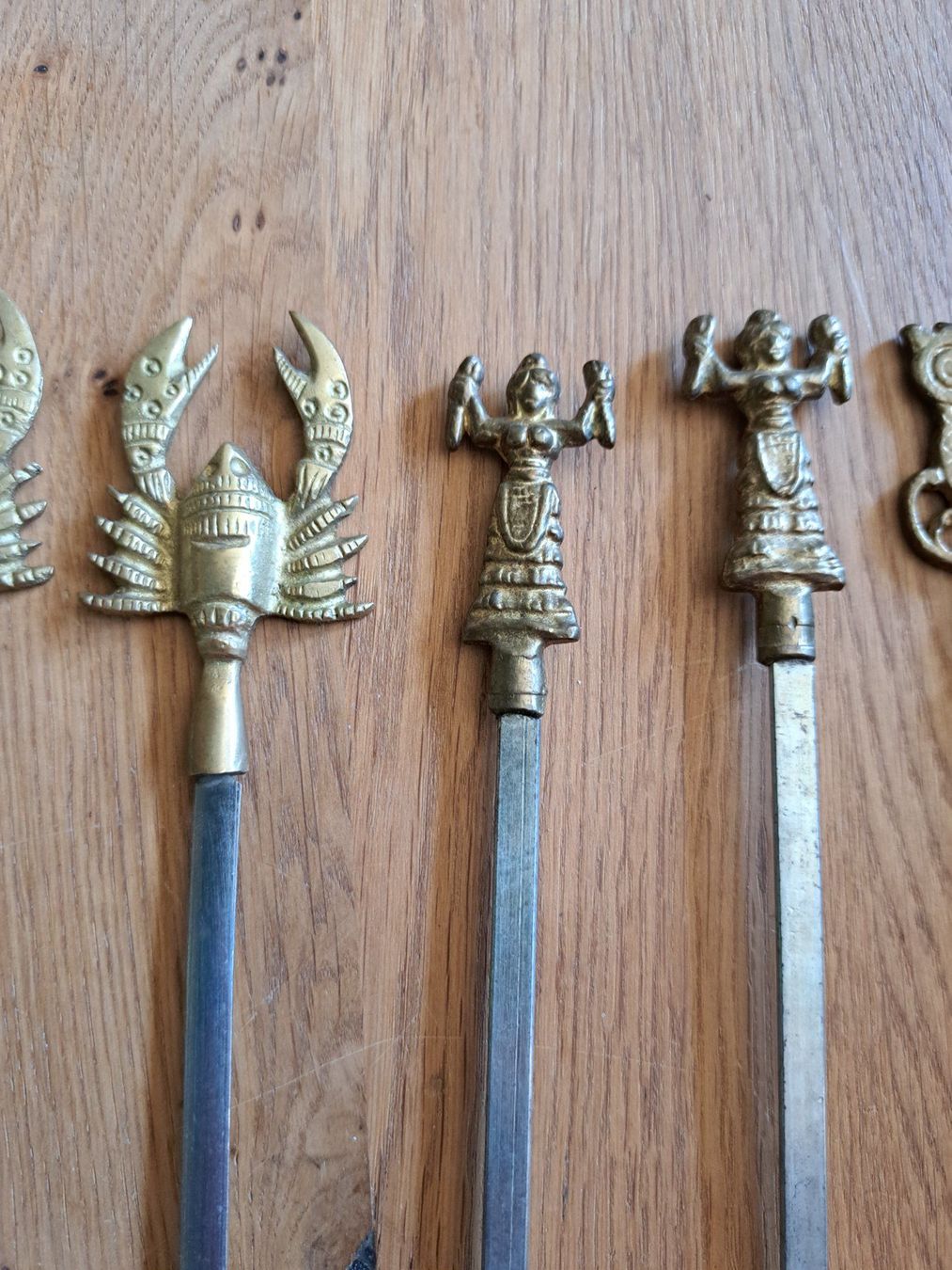 Set di posate: 9 Grillspiesse mit diversen Motiven – Usato da Pratteln venduto da mab_f2fz 6