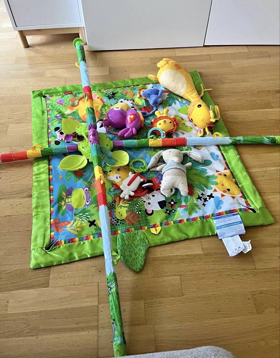 Tiro con l'arco: Fisher-Price Spieldecke mit Spielbogen – Usato da Muttenz venduto da veroo8