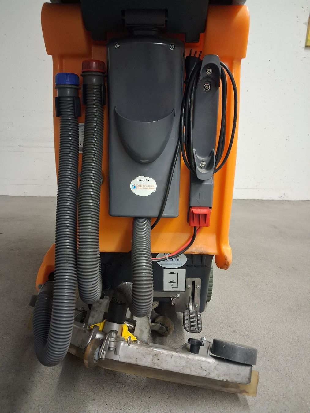 Tutte le macchine:  scheuersaugmaschine  taski  swingo 750 b – Usato da Wohlen AG venduto da ang_xy8w 3