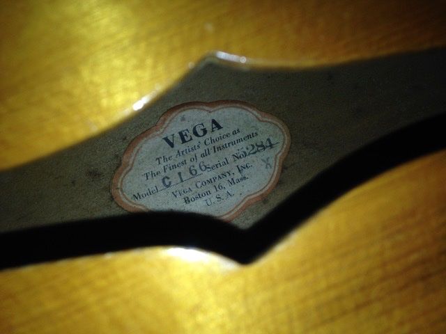 Strumenti musicali: VEGA Archtop Gitarre – Usato da Zürich venduto da gemuesebouillon 1